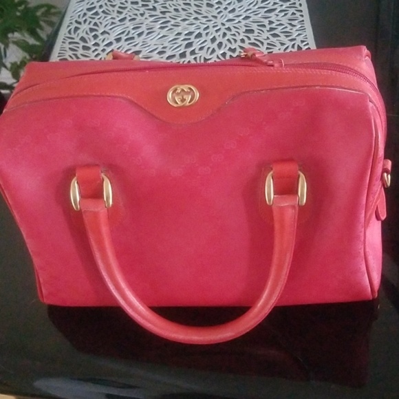 Authentic Red Gucci bag. - Picture 4 of 6